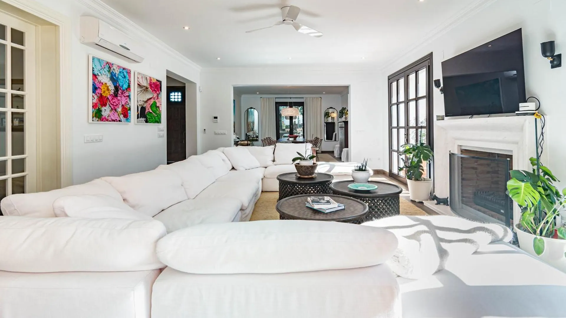 Cortijo Blanco Villa 马尔韦利亚