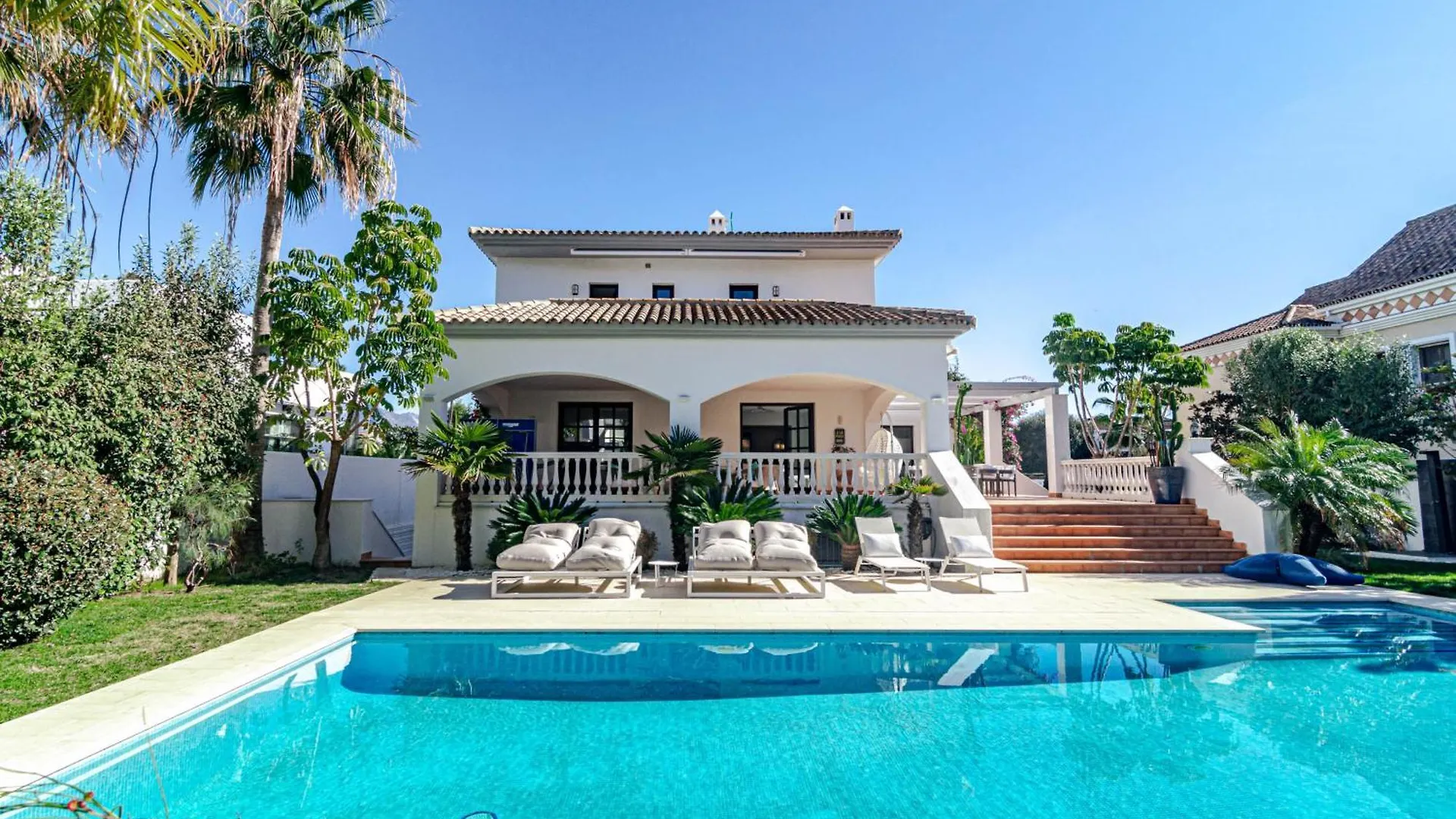 Cortijo Blanco Villa 马尔韦利亚